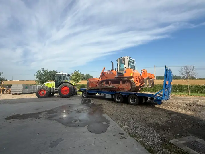 Apripista arancione su bisarca